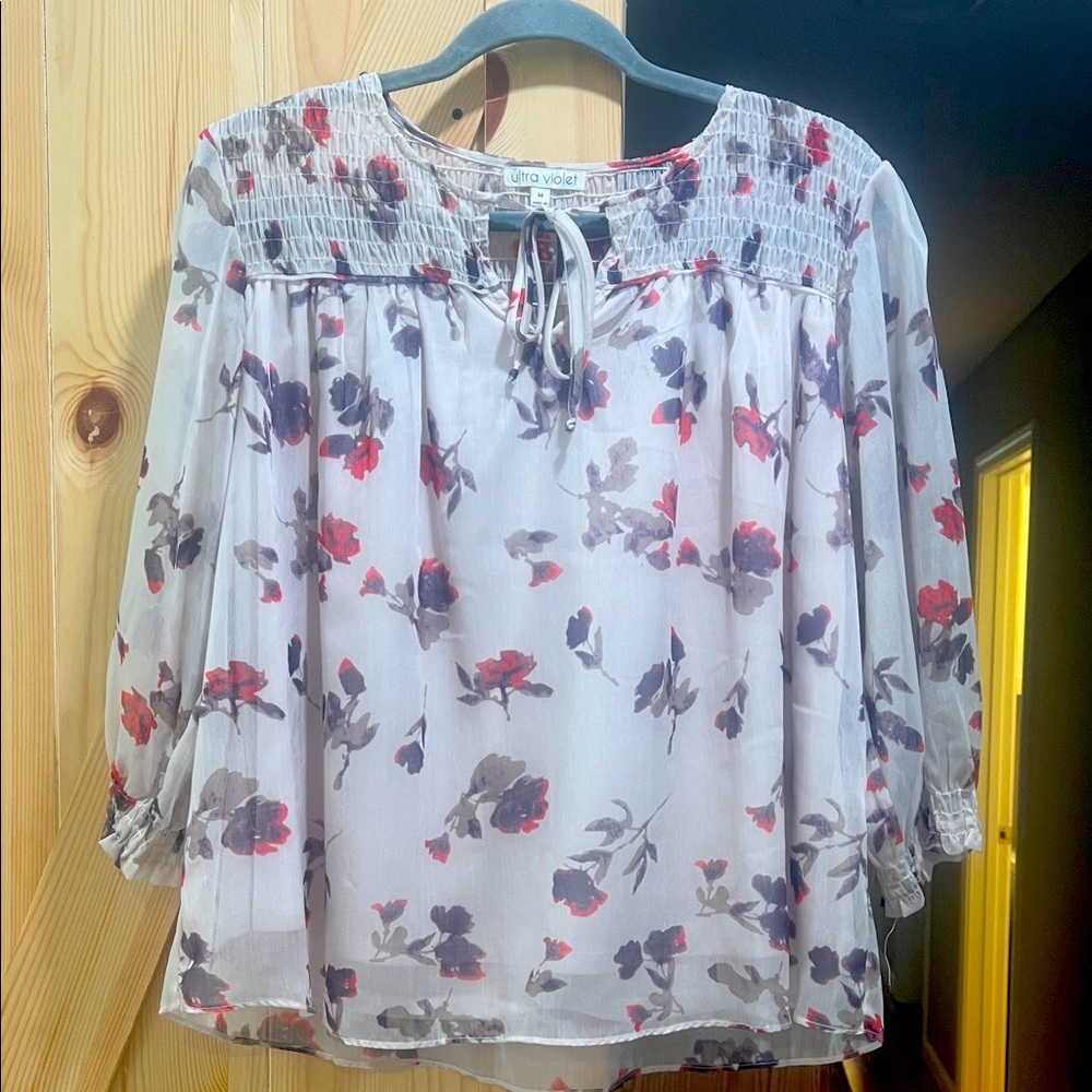 Ultra violet brand ladies top size medium beautiful design